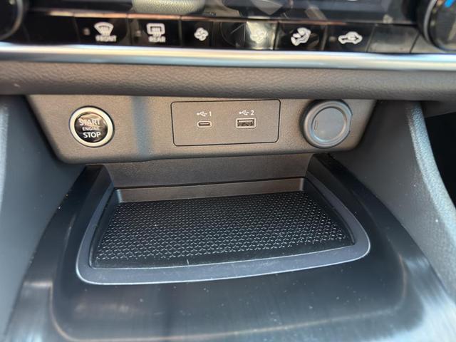 Photo of 2023 Brilliant Silver Metallic Nissan Rogue