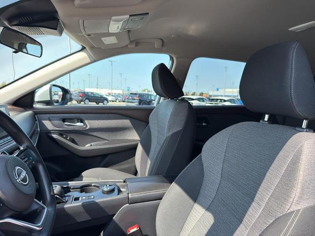 Photo of 2023 Brilliant Silver Metallic Nissan Rogue