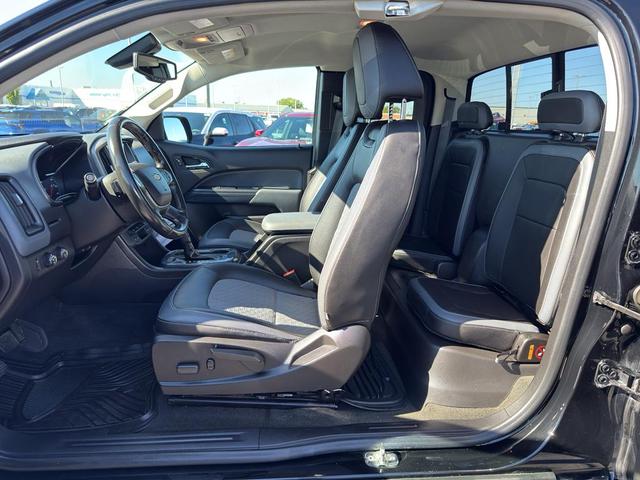 Photo of 2016 Black Chevrolet Colorado