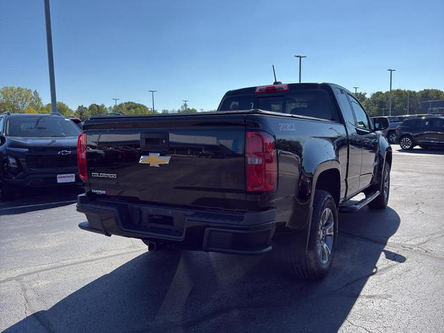 Photo of 2016 Black Chevrolet Colorado