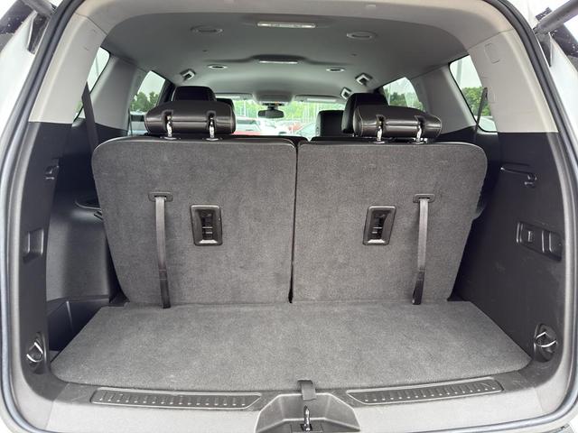 Photo of 2023 Summit White GMC Acadia
