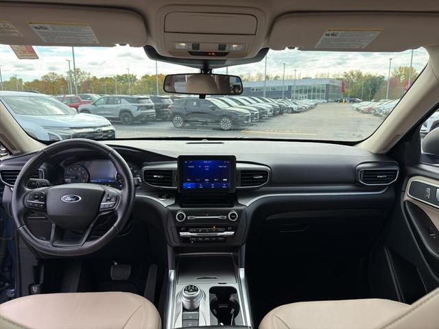 Photo of 2020 Blue Metallic Ford Explorer