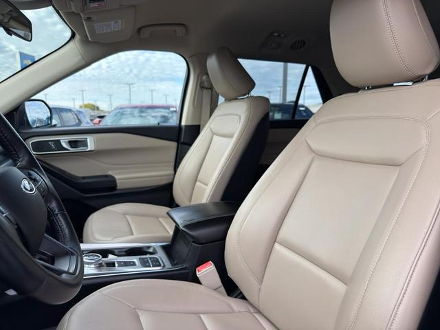Photo of 2020 Blue Metallic Ford Explorer