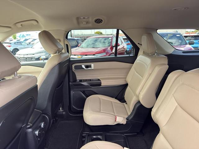 Photo of 2020 Blue Metallic Ford Explorer