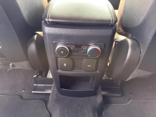 Photo of 2020 Blue Metallic Ford Explorer
