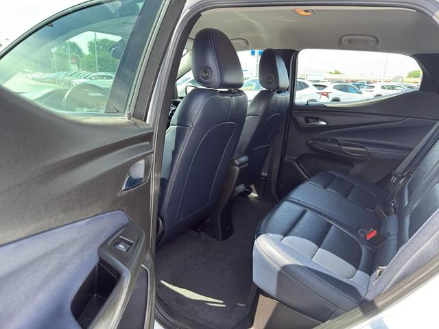 Photo of 2022 Summit White Chevrolet Bolt EUV