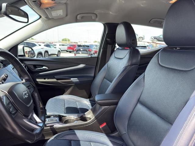 Photo of 2022 Summit White Chevrolet Bolt EUV