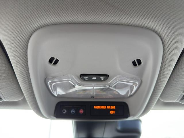 Photo of 2022 Summit White Chevrolet Bolt EUV