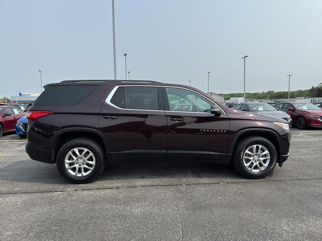 Photo of 2021 Black Cherry Metallic Chevrolet Traverse