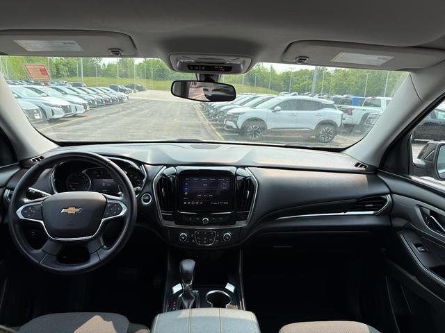 Photo of 2021 Black Cherry Metallic Chevrolet Traverse