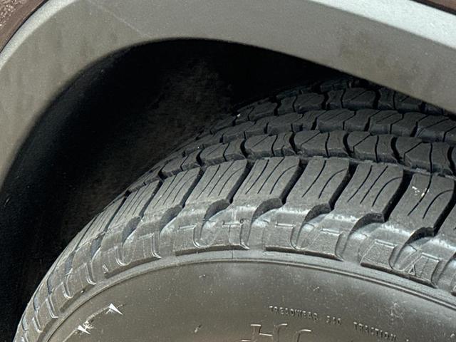 Photo of 2021 Black Cherry Metallic Chevrolet Traverse