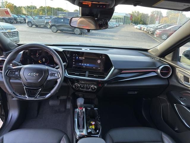 Photo of 2025 Mosaic Black Metallic Chevrolet Trax