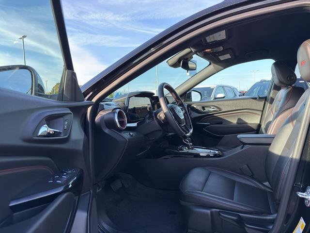 Photo of 2025 Mosaic Black Metallic Chevrolet Trax