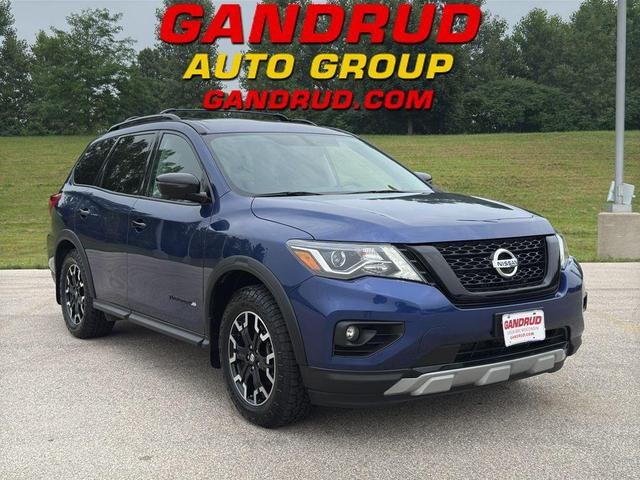 Photo of 2020 Caspian Blue Nissan Pathfinder