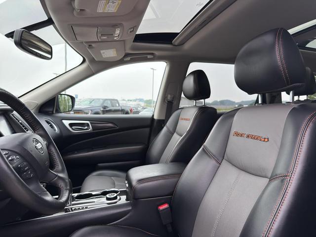 Photo of 2020 Caspian Blue Nissan Pathfinder