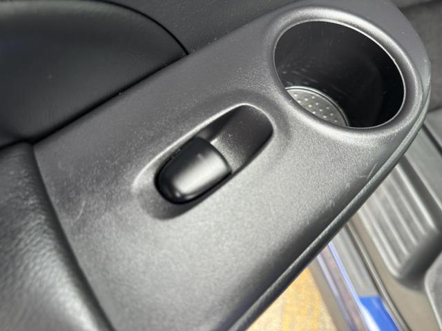 Photo of 2020 Caspian Blue Nissan Pathfinder