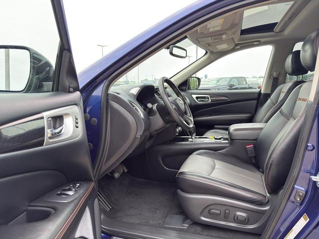 Photo of 2020 Caspian Blue Nissan Pathfinder