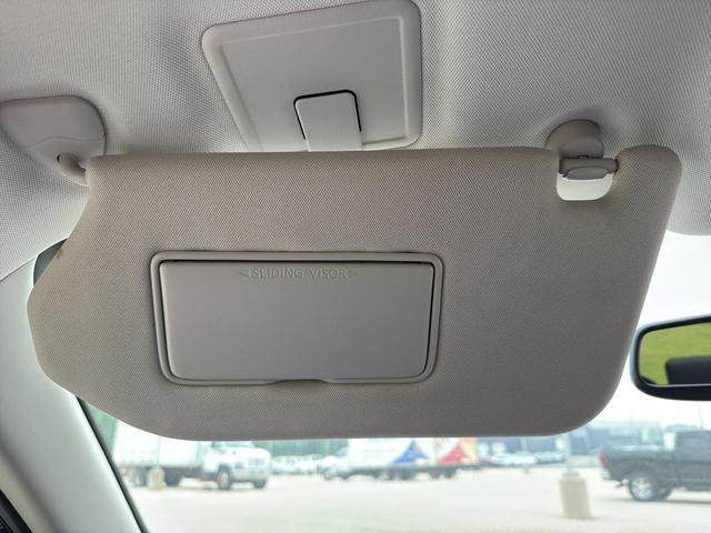 Photo of 2020 Caspian Blue Nissan Pathfinder