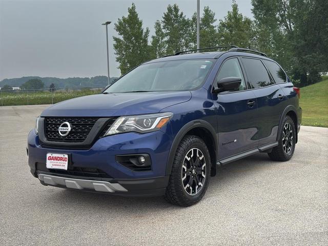 Photo of 2020 Caspian Blue Nissan Pathfinder