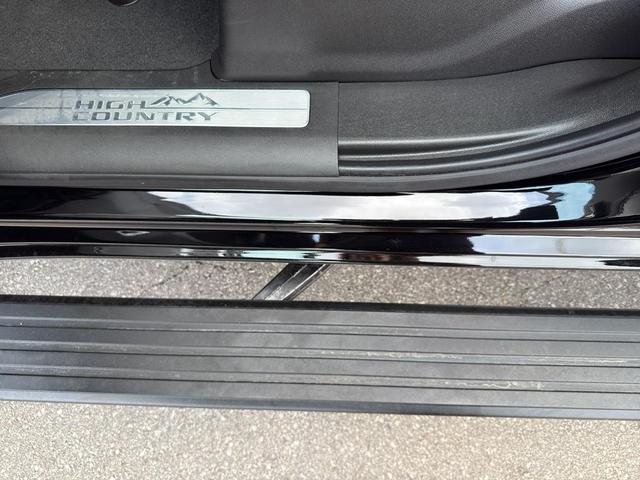 Photo of 2024 Black Chevrolet Silverado 1500