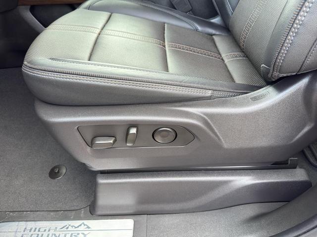 Photo of 2024 Black Chevrolet Silverado 1500