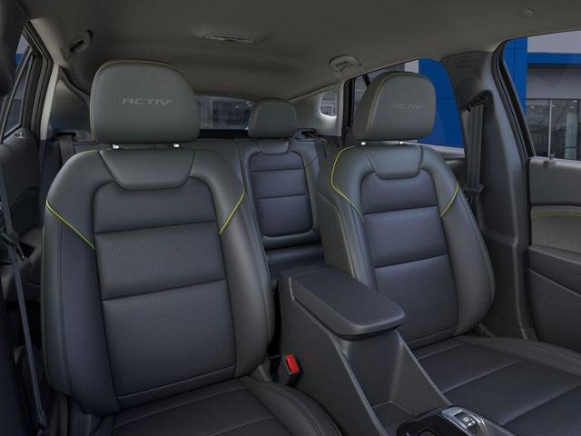 Photo of 2025 Summit White Chevrolet Trax