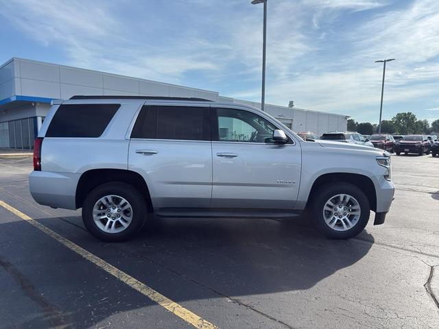 Photo of 2017 Silver Ice Metallic Chevrolet Tahoe