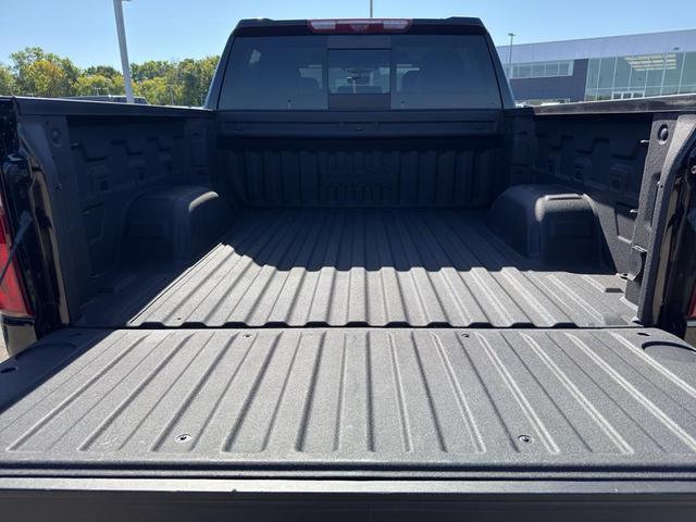 Photo of 2023 Black Chevrolet Silverado 1500