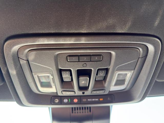 Photo of 2023 Black Chevrolet Silverado 1500