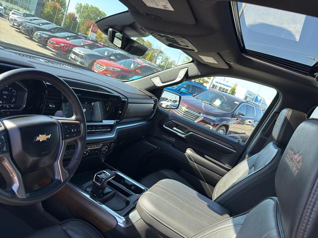 Photo of 2023 Black Chevrolet Silverado 1500