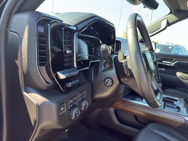 Photo of 2023 Black Chevrolet Silverado 1500
