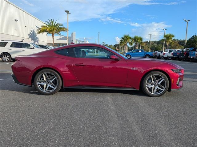 Photo of 2025 Molten Ford Mustang