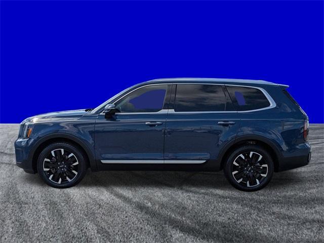 Photo of 2023 Midnight Black Kia Telluride