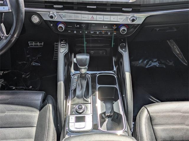 Photo of 2023 Midnight Black Kia Telluride
