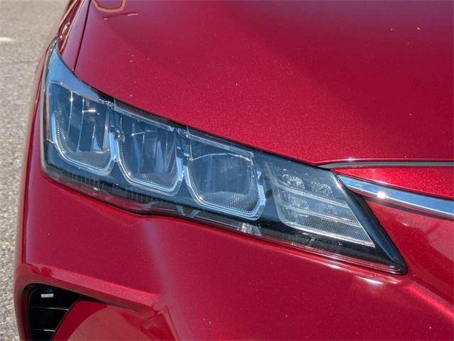 Photo of 2019 Ruby Toyota Avalon Hybrid