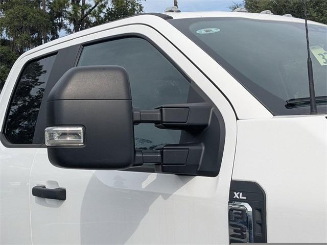 Photo of 2023 Oxford White Ford F-350