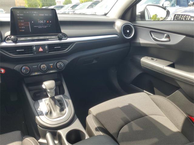 Photo of 2022 Snow White Pearl Kia Forte
