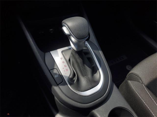 Photo of 2022 Snow White Pearl Kia Forte