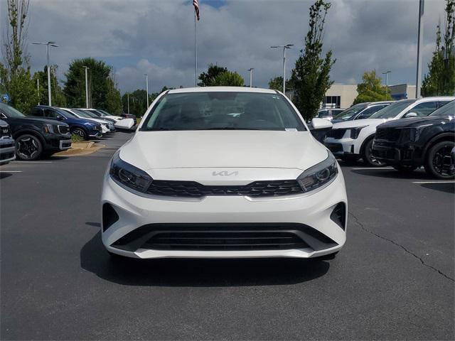 Photo of 2022 Snow White Pearl Kia Forte