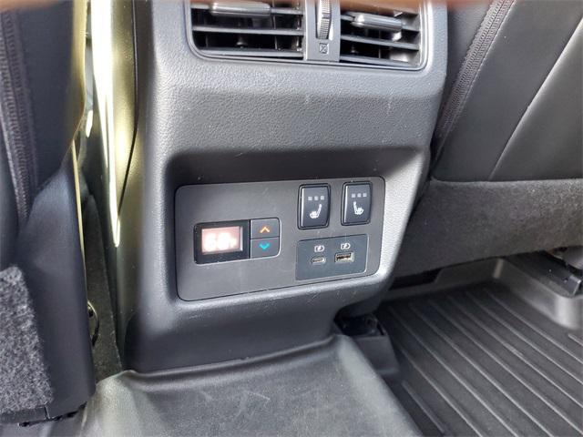 Photo of 2023 Boulder Gray Pearl Nissan Rogue