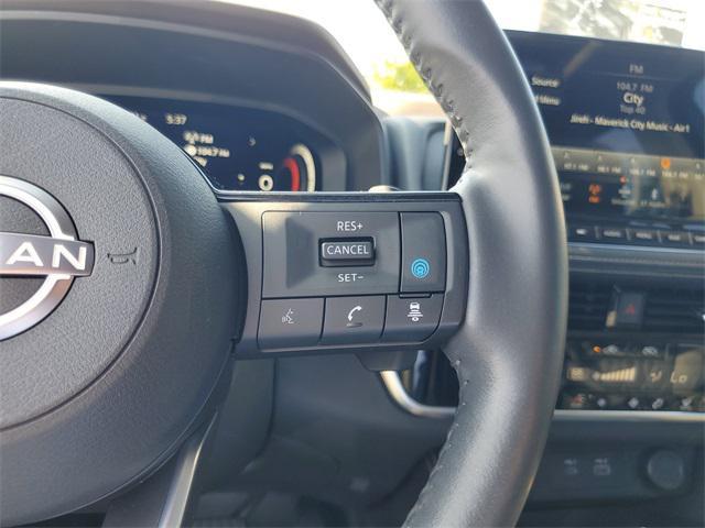 Photo of 2023 Boulder Gray Pearl Nissan Rogue