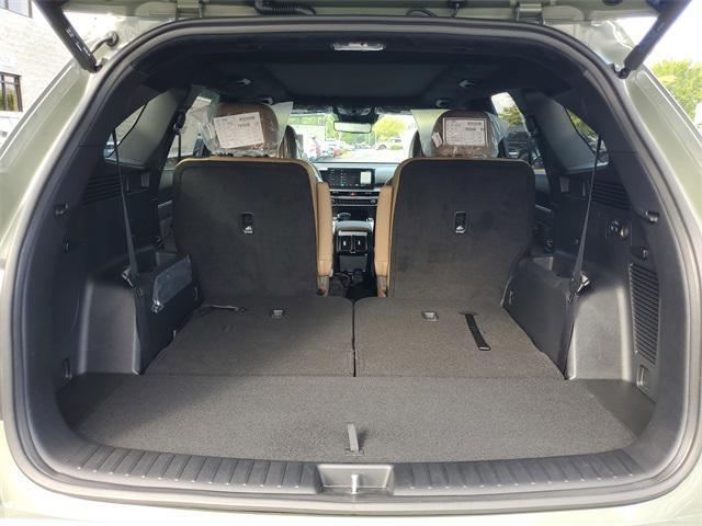 Photo of 2025 Jungle Green Kia Sorento