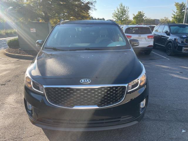 Photo of 2018 Aurora Black Kia Sedona