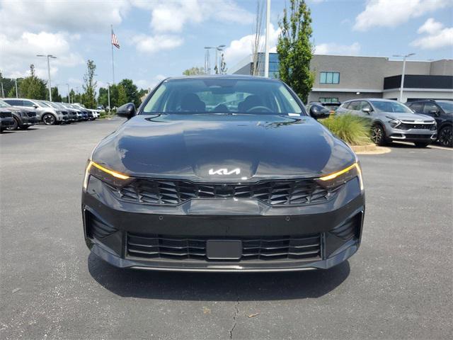 Photo of 2025 Aurora Black Pearl Kia K5