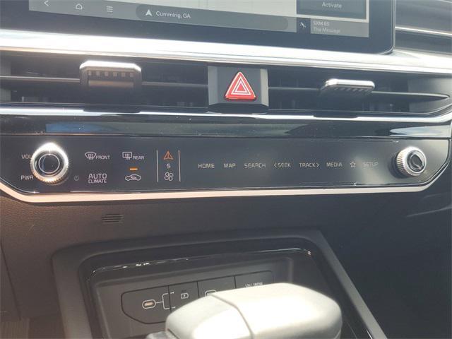 Photo of 2025 Aurora Black Pearl Kia K5