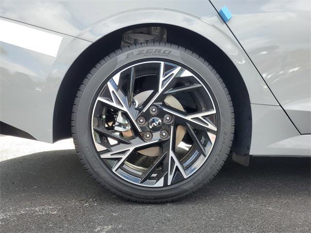 Photo of 2025 Wolf Gray Kia K5