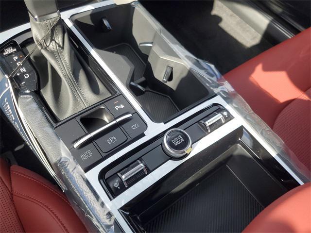 Photo of 2025 Wolf Gray Kia K5