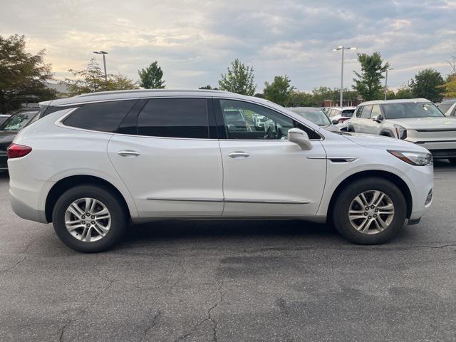 Photo of 2019 White Frost Tricoat Buick Enclave