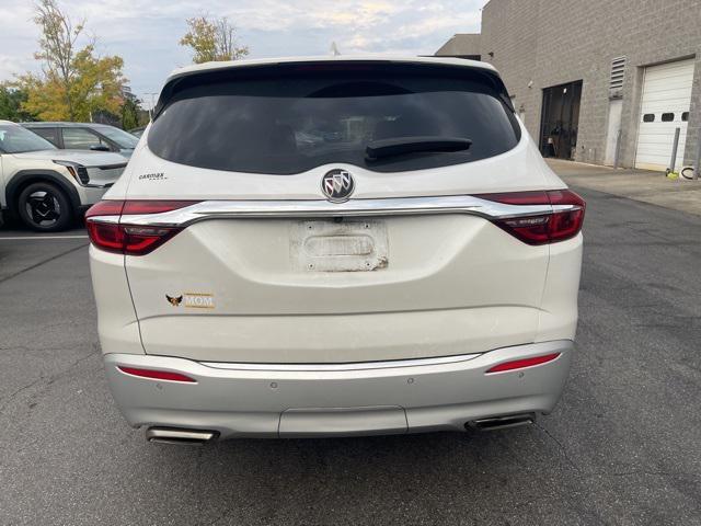 Photo of 2019 White Frost Tricoat Buick Enclave