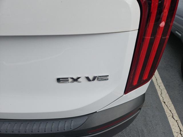 Photo of 2021 Glacial White Pearl Kia Telluride